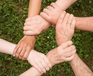 介護求人の口コミで信頼性の高い情報はどこで探せる？