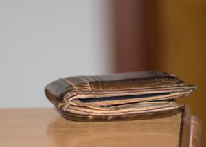 介護職の給料を上げるための交渉ポイントは？