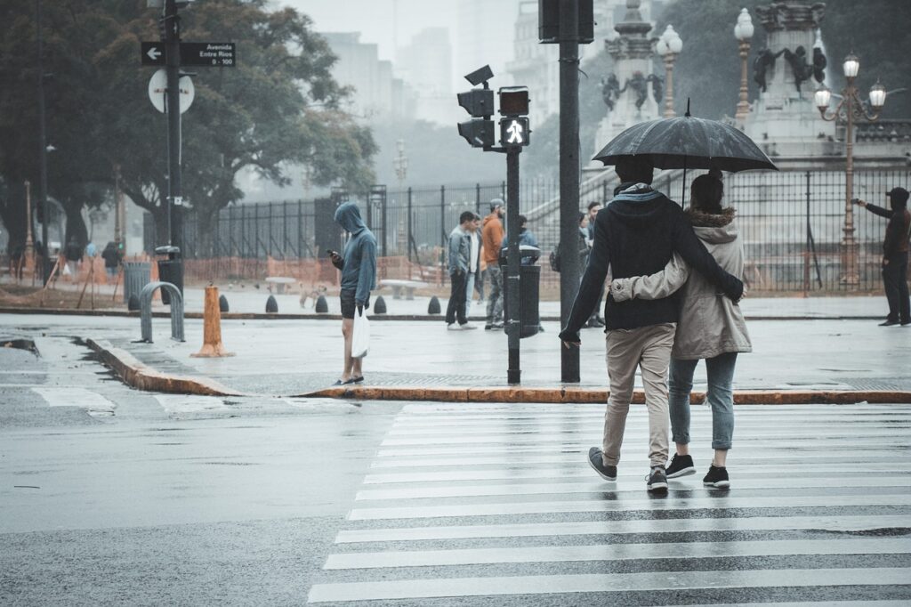 介護職の転職で人間関係がつらい時の対処法は？