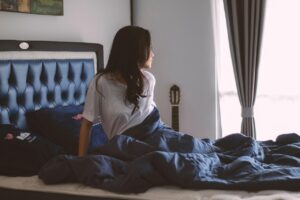 介護の転職で土日休みの求人はエージェントを利用するべき？