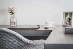 介護の転職エージェントで週3勤務を探す方法は？